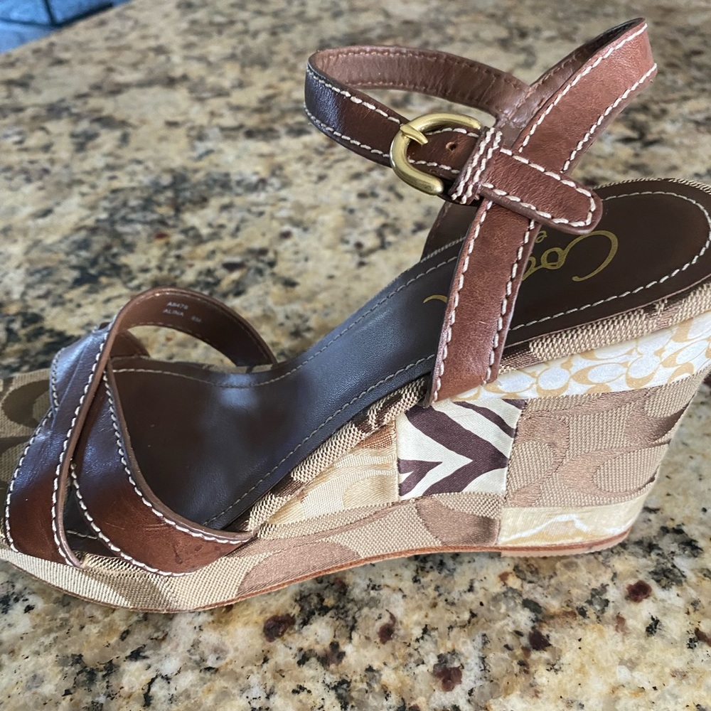 COACH Alina patchwork wedge. Adorable and in great condition. Size 8, see box.